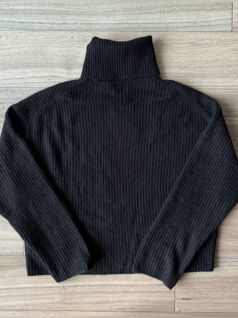 NWT H&M Black Wool Blend Turtleneck Sweater Size Medium